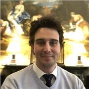 Insegnante di Diritto laureato presso Università di Genova. Attualmente presso UCC Cork